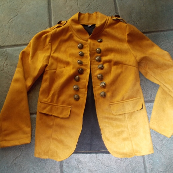 NWOT Trendy gold plush lined blazer size small - Picture 3 of 3